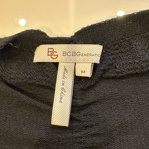 BCBG crop top - Picture 2 of 4